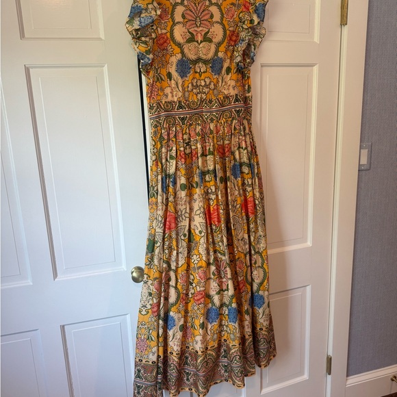 Floral Maxi Dress in Yellow from Dillards. Super comfortable & flattering - Picture 4 of 5